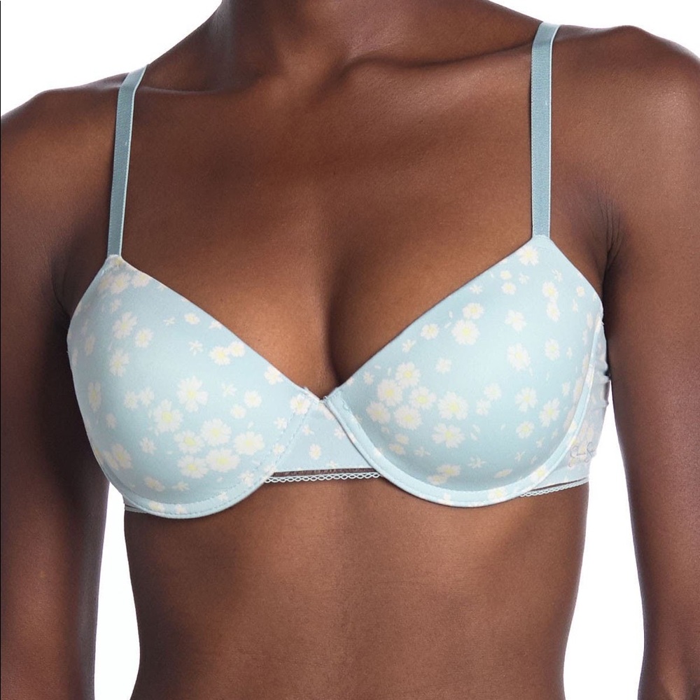 JESSICA SIMPSON
Lace Trim T-shirt Bra In Cloud Blue Print/ombre Blue